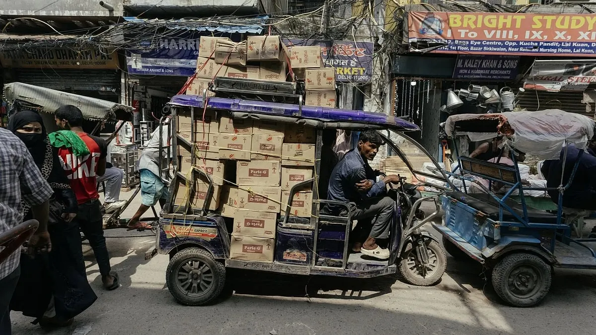 Delhi Proposes 2.5 Lakh Cap on E-Rickshaws Under New Draft Policy